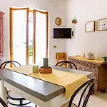 Casa Ariel - *