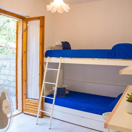 Casa Ariel Per 4, A Pochi Passi Dalla Iun R0963 *