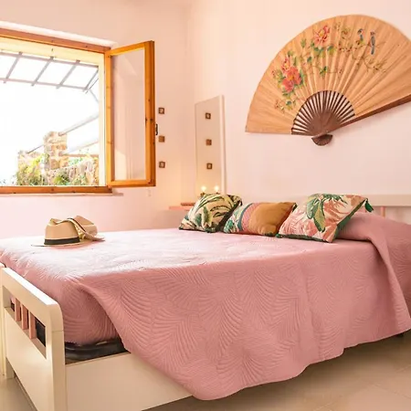 Casa Ariel Per 4, A Pochi Passi Dalla Iun R0963 Holiday home *