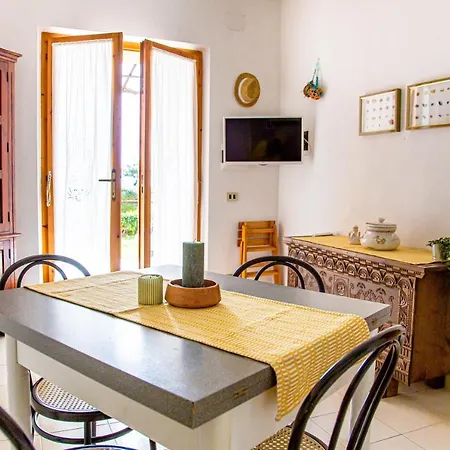 Casa Ariel Per 4, A Pochi Passi Dalla Iun R0963 *